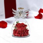 Stabilizovaná červená ruža v sklenenom anjelovi so zlatou svätožiarou – Anjel večného života